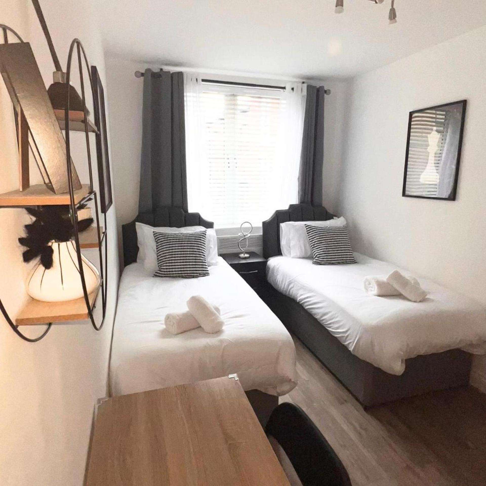 Apartment Retreat - Modern 2 Bed Birmingham