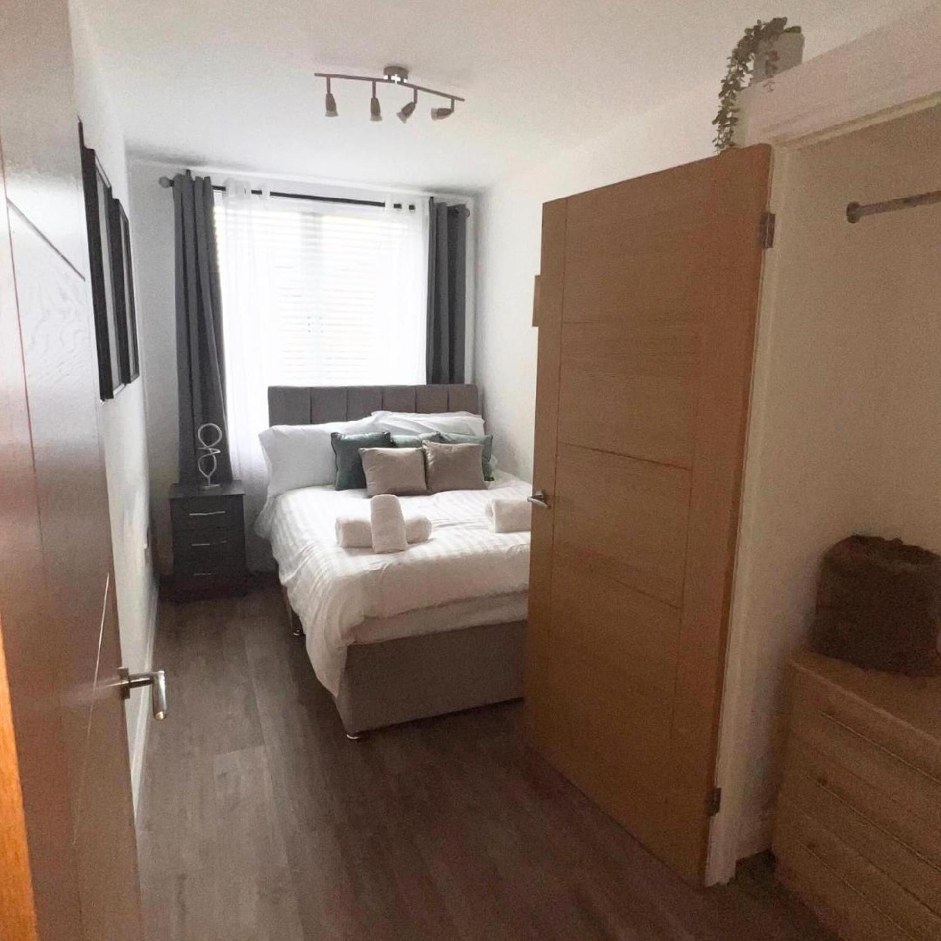 Apartment Retreat - Modern 2 Bed *